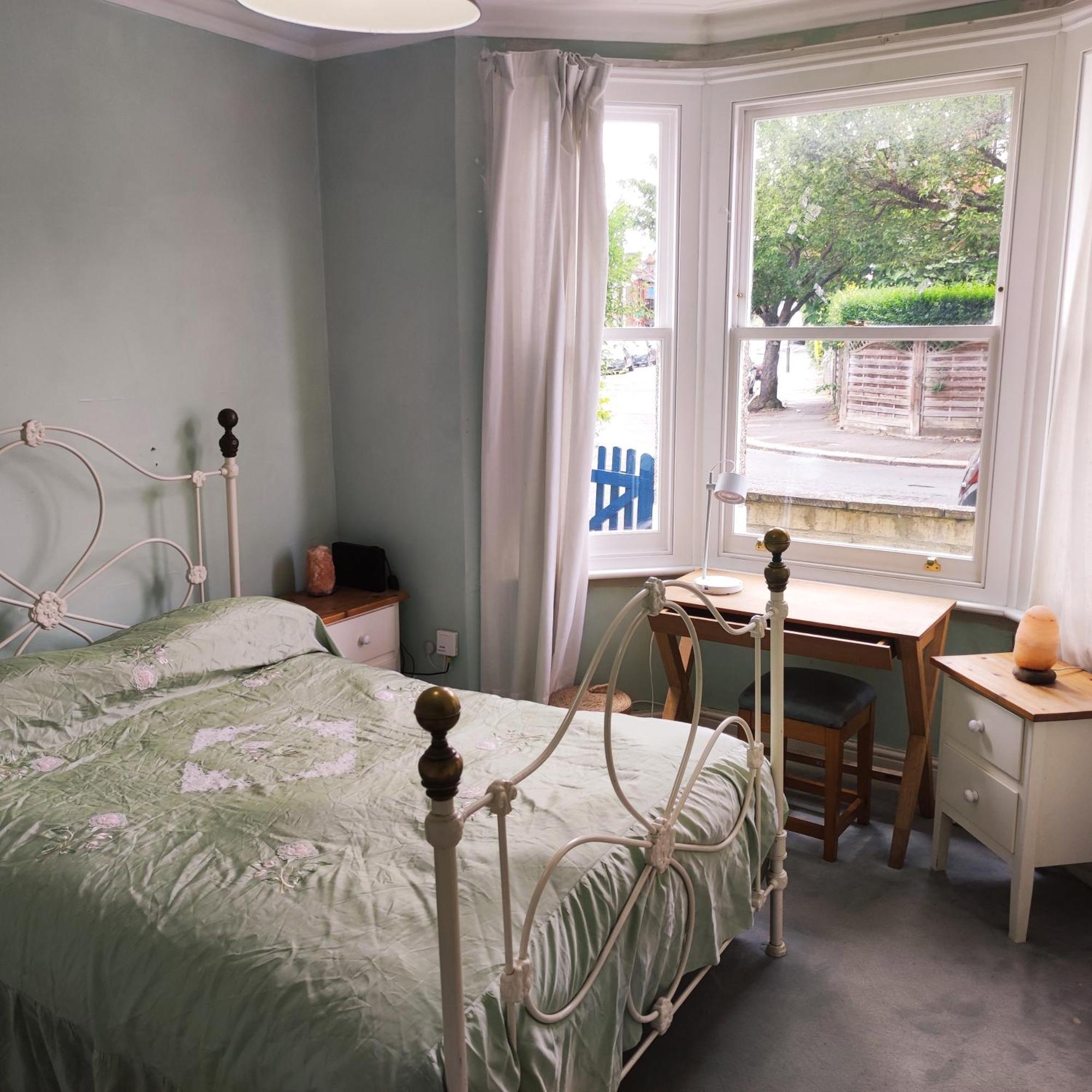Cosy London Double Room Near Wimbledon Экстерьер фото